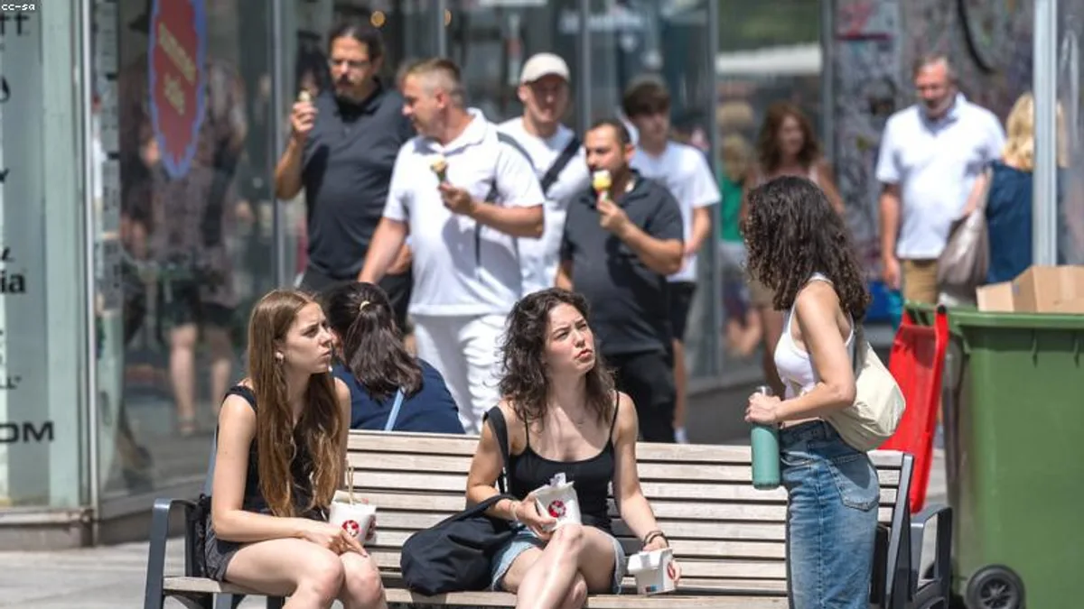 伴侣消费观不同总吵架：如何谈钱而不是互相贴标签相关心理健康场景