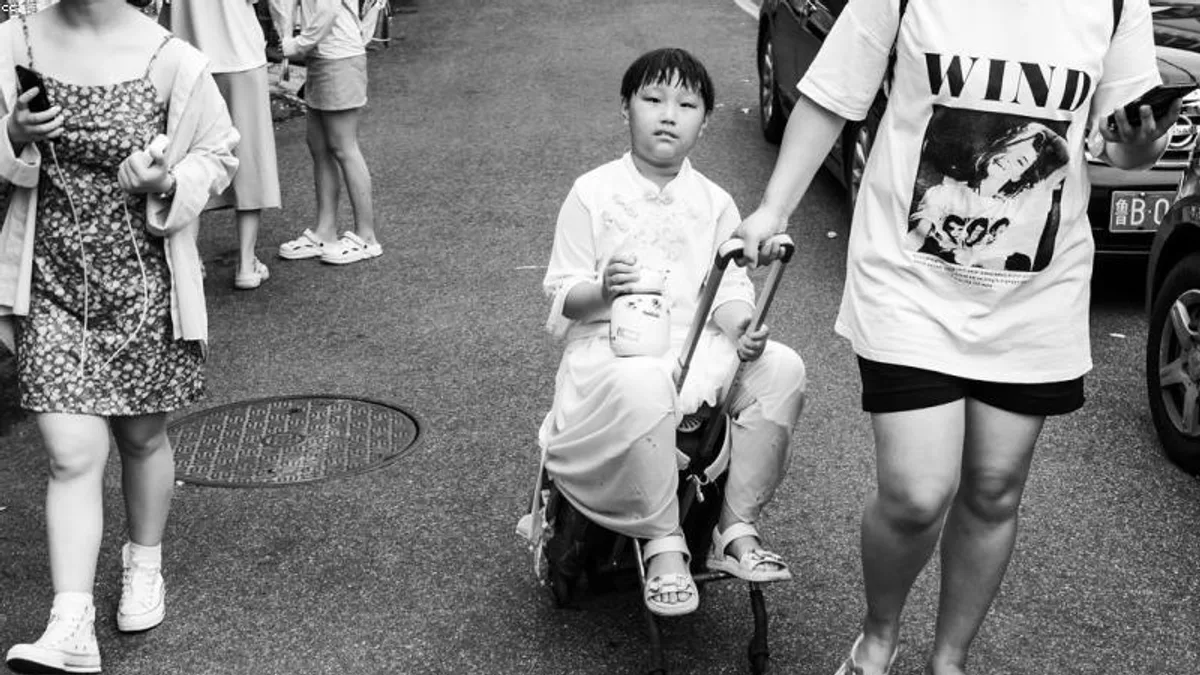 周末突发全家出游：慌乱中如何建立应急心理秩序相关心理健康场景