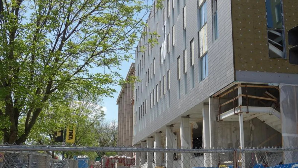 退休前焦虑：把‘无所事事’重新定义为‘探索期’的心态转换相关心理健康场景
